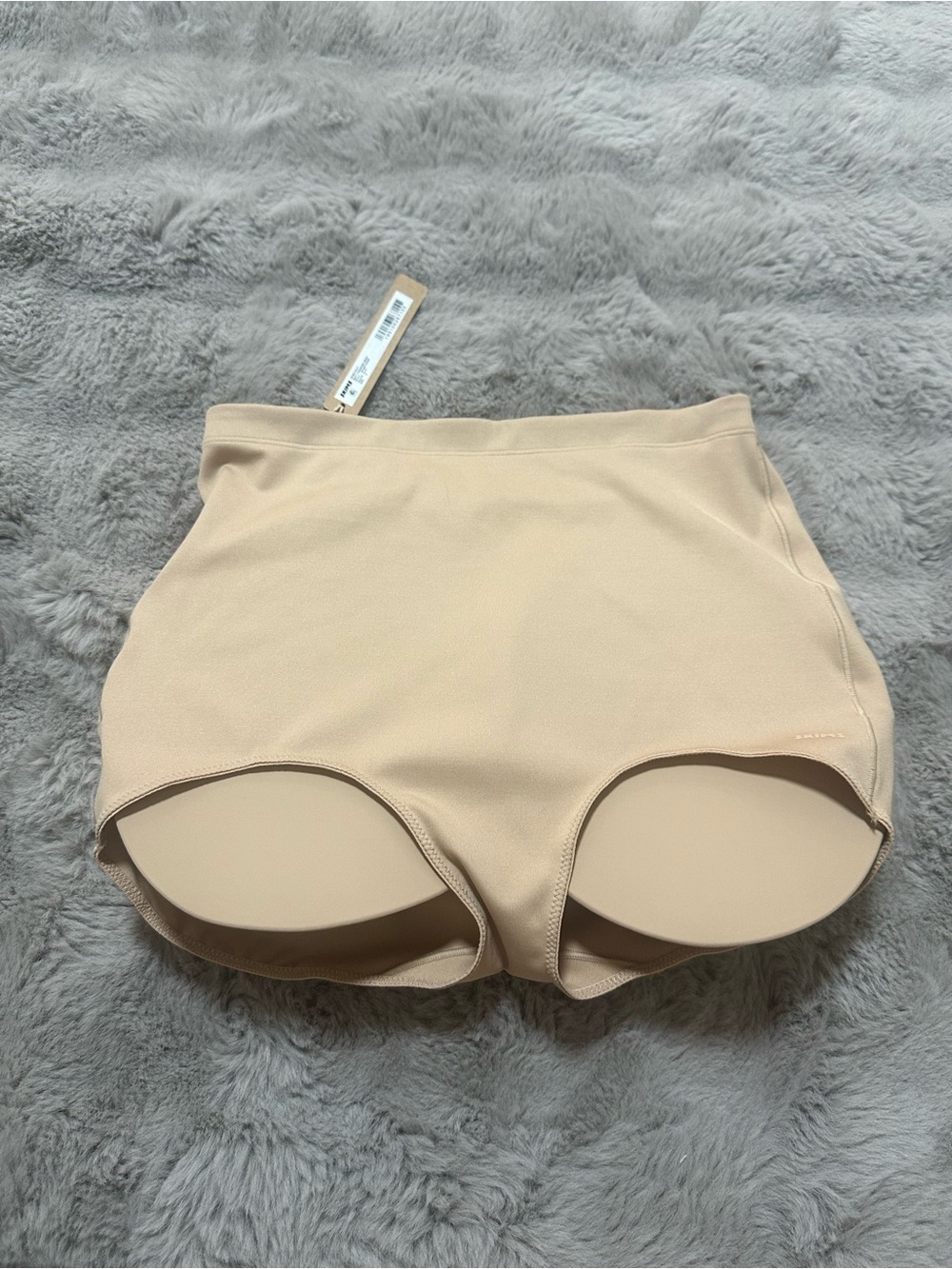 NWT SKIMS BODY BUTT ENHANCING BRIEF Size S
